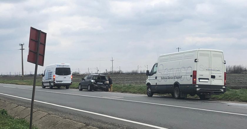 FOTO: Incident în trafic pe drumul E581, spre Tecuci