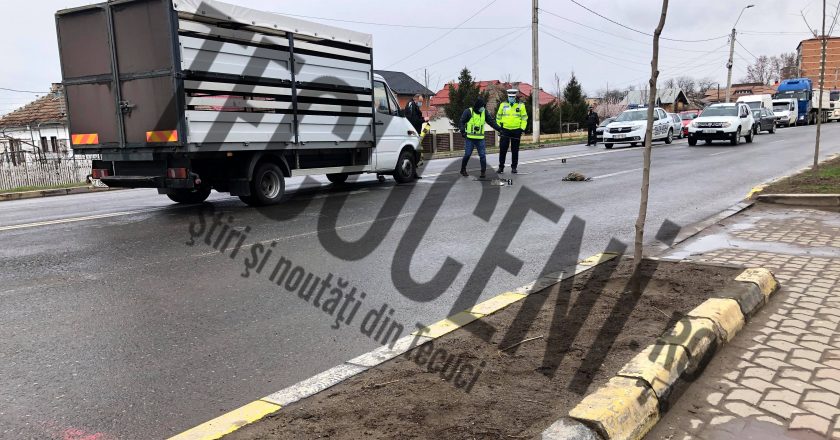 FOTO: Septuagenară accidentată pe trecerea de pietoni