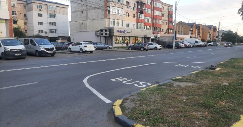 Autobuzele au început să circule,  dar oamenii sunt nemulțumiți