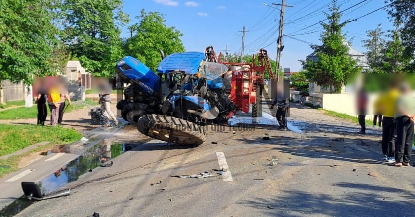 Accident între un tractor și un tir  pe DN25 la Umbrărești. Tractoristul era băut