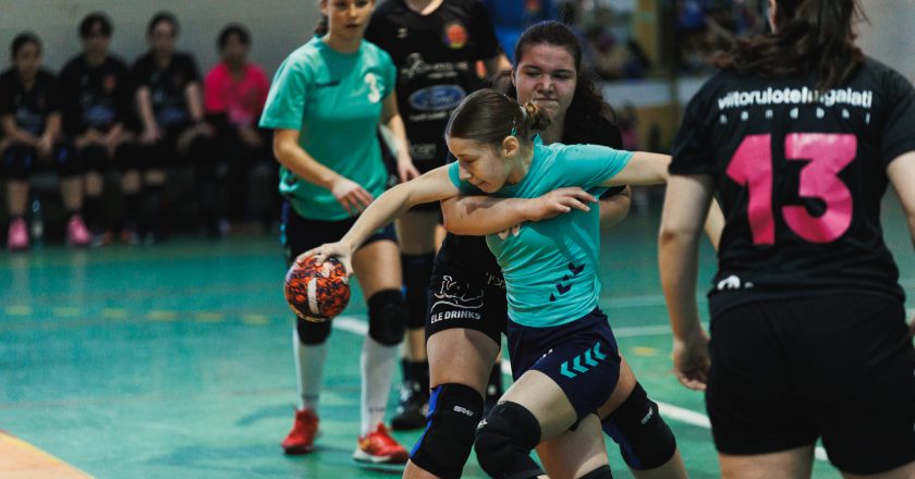 Invitație la handbal. Meci amical al echipei de fete de la CSS Tecuci