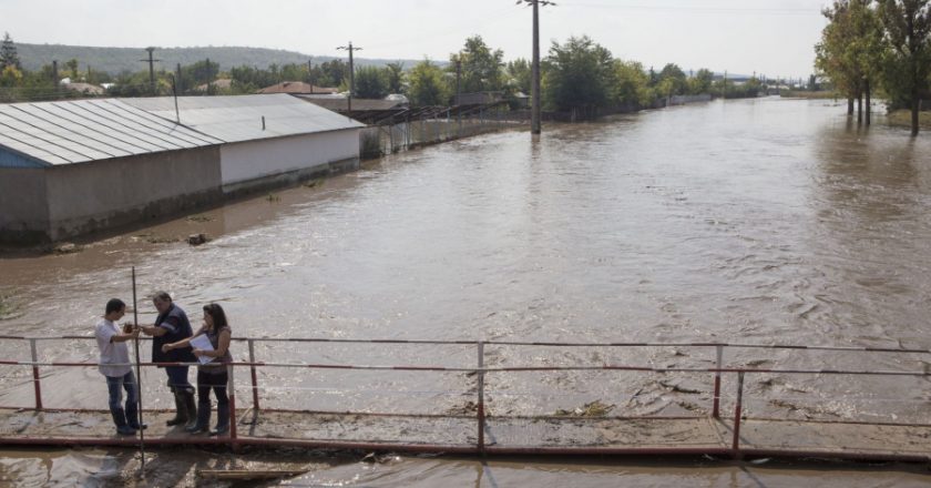 A început distribuirea voucherelor pentru sinistrați