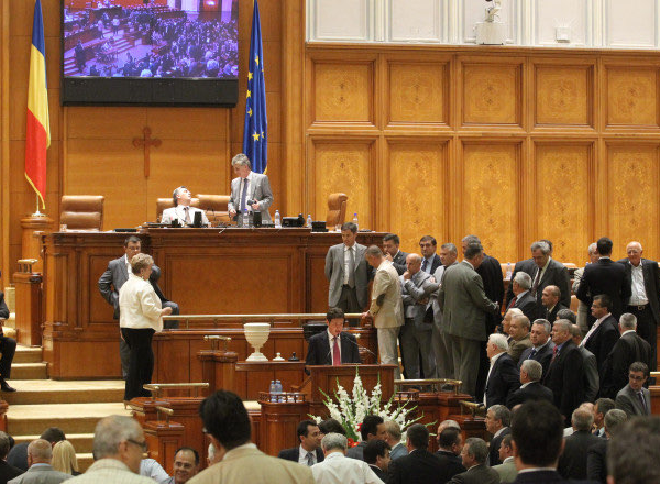 Primul tecucean spre Parlament. Află cine poate reprezenta interesele tecucenilor la București